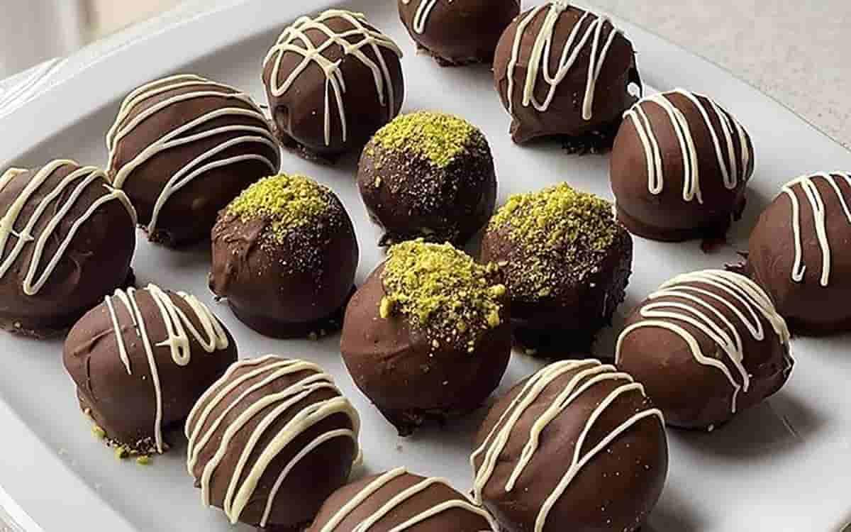 طرز تهیه شیرینی شکلاتی 3 سوته و بدون فر | شیرینی شکلاتی یخچالی و کم هزینه