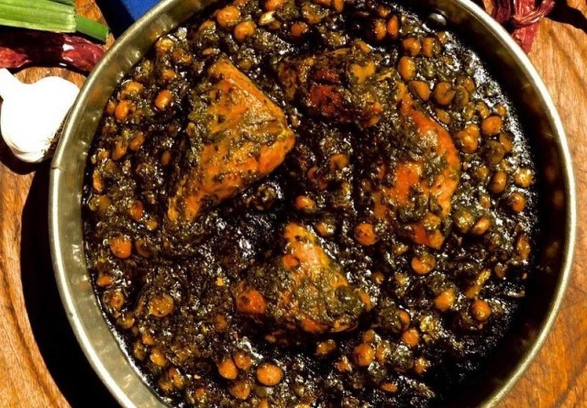 ناهار امروز: با قورمه سبزی و قیمه «خورشت لپه قرمه» دامغانی درست کن! + طرز تهیه