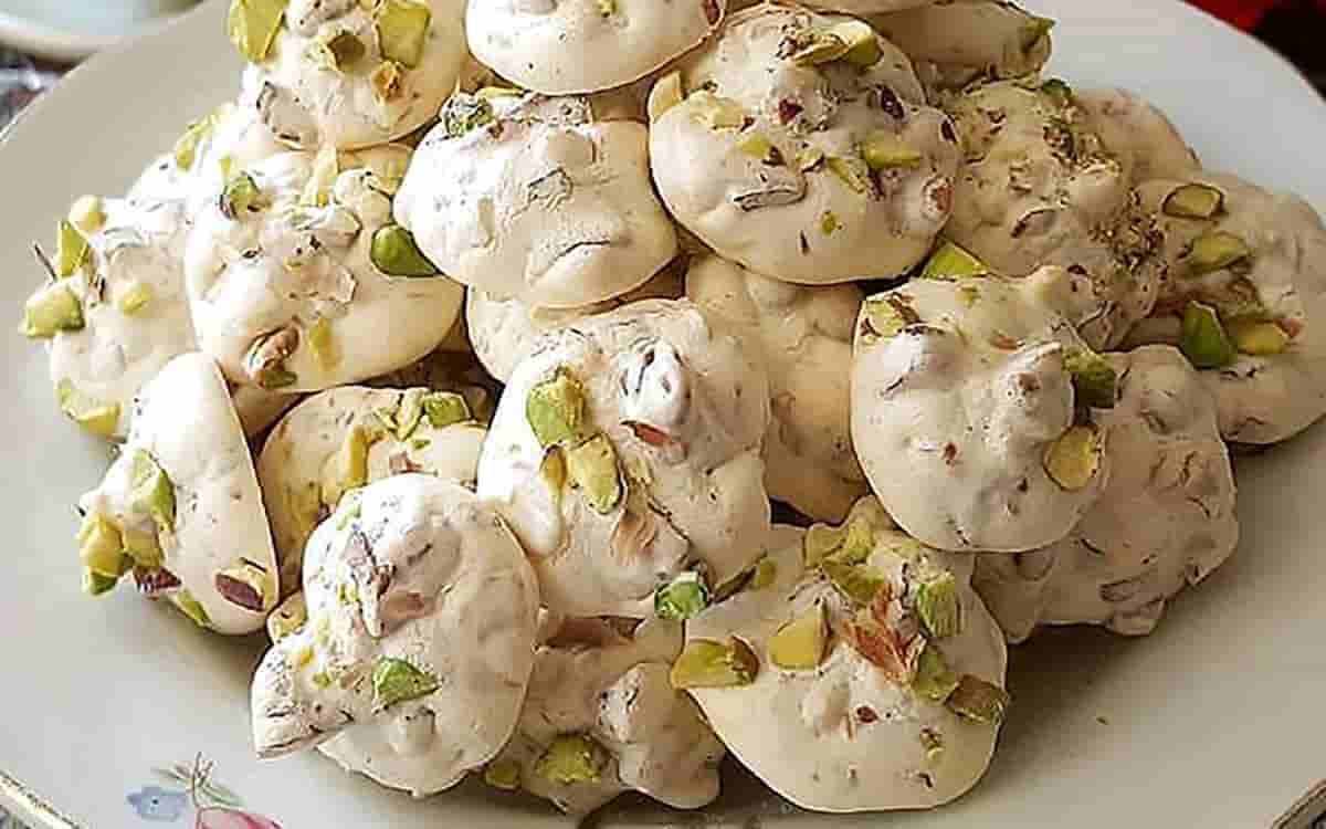 شیرینی پفکی گردویی؛ بچه ها یه بار بخورن عاشقش میشن! + طرز تهیه