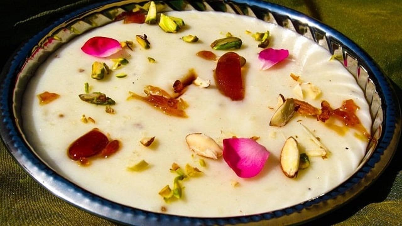 برای افطار امشب، فرنی رو با یه روش جدید بپز! + نکات