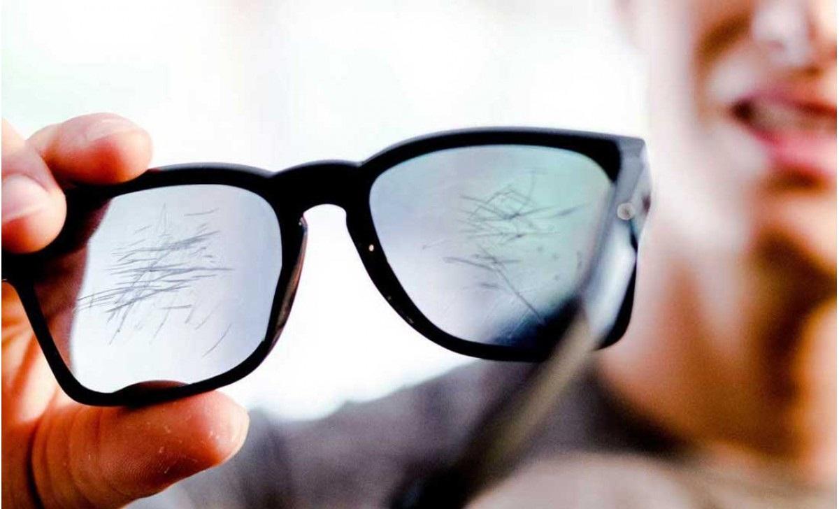 پولیش عینک با ضد آفتاب !! | چطور خط و خش شیشه عینک رو از بین ببریم؟